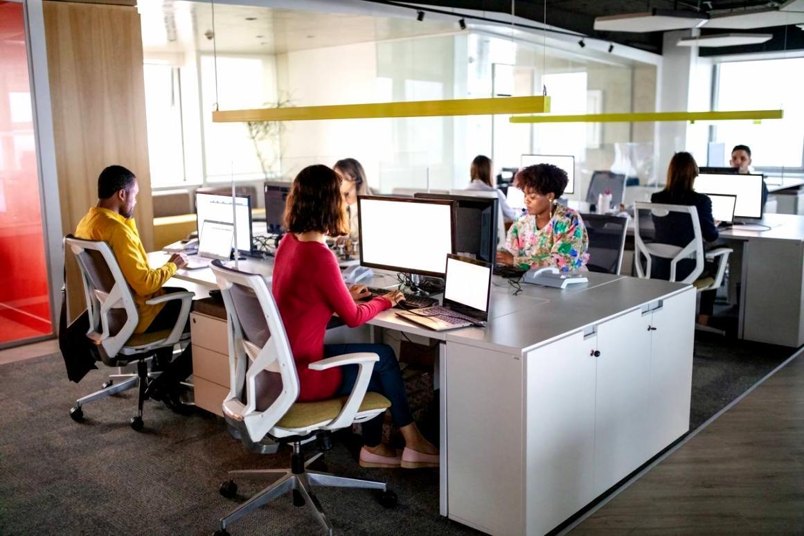 クライアントとの打ち合わせ風景